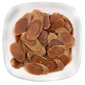Sliced dried ginseng pieces